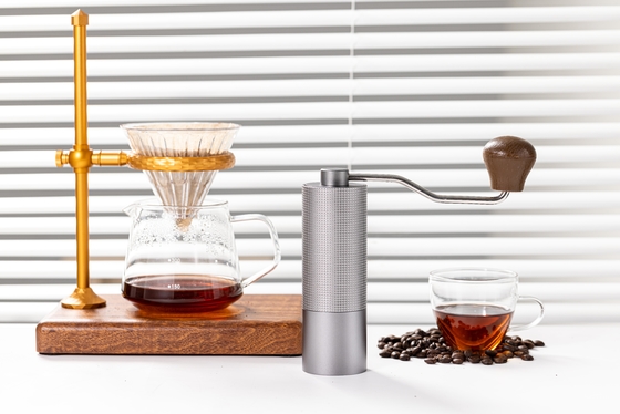 Molinillo de mano manual comercial Molinillo de café con rebabas de ajuste ajustable
