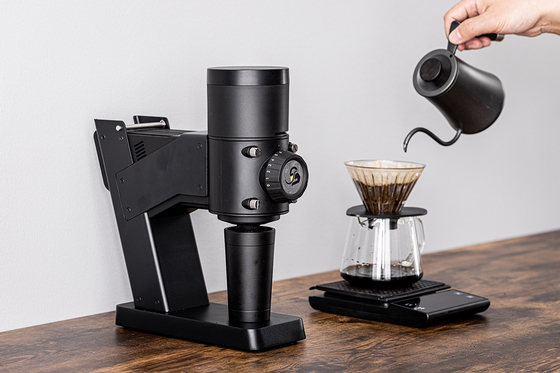 58m m Burr Electric Coffee Bean Grinder plano 50W BG58 vierten sobre molino de café